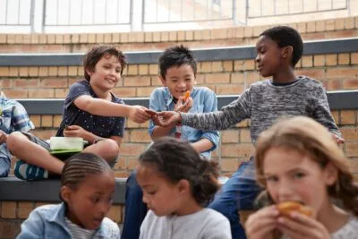 Lancheira saudável: nutricionista dá 7 dicas de lanches para crianças