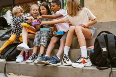 Lanches saudáveis para escola: 7 dicas de especialistas para montar uma lancheira nutritiva para seu filho