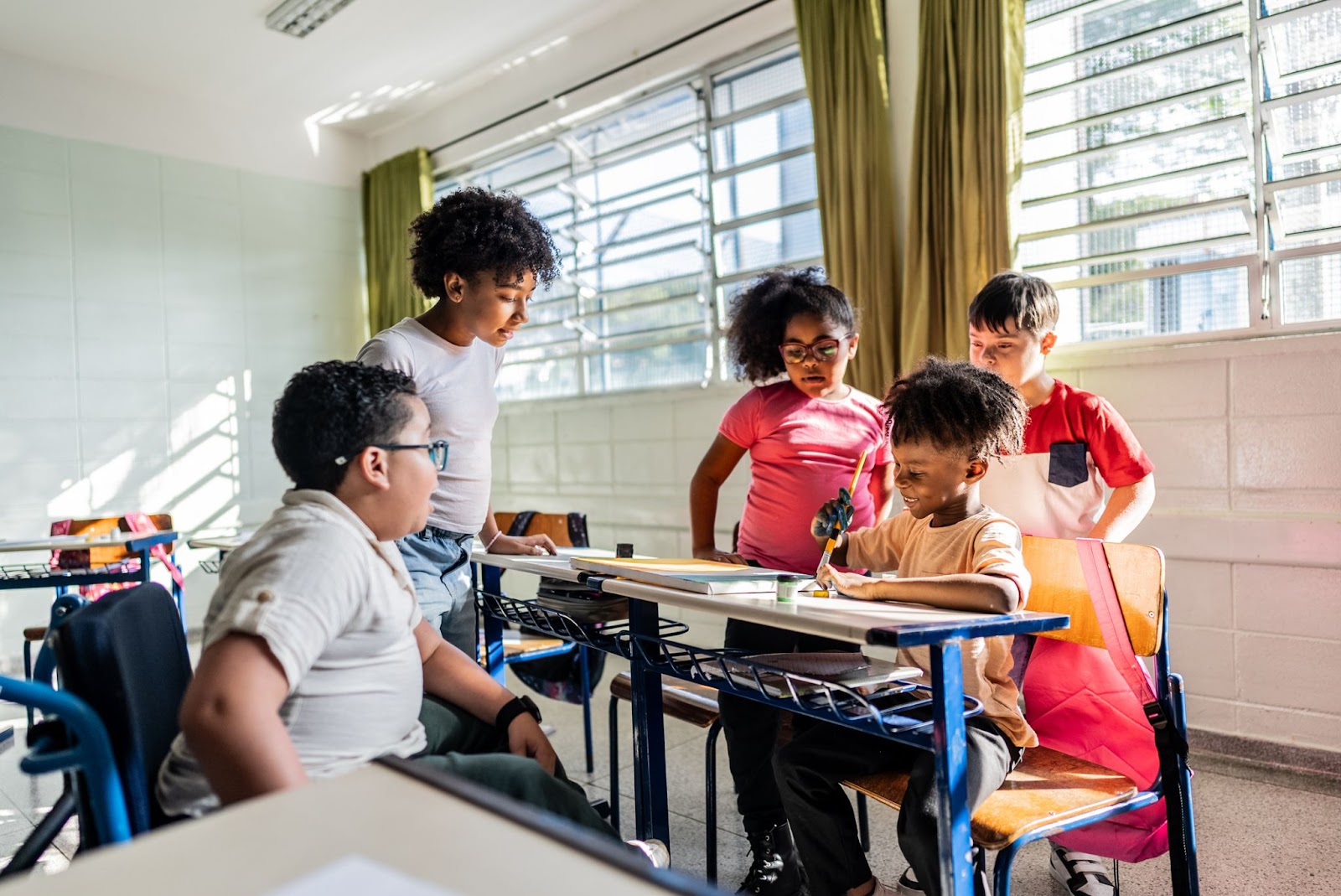 Banner da matéria Dislexia infantil: conheça os sinais mais comuns e algumas opções de tratamento