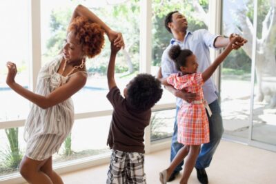 Superando a timidez: a dança como ferramenta de comunicação para crianças