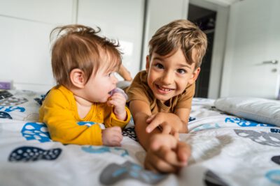 A chegada do segundo filho: como evitar o ciúmes do(a) irmão(ã)?